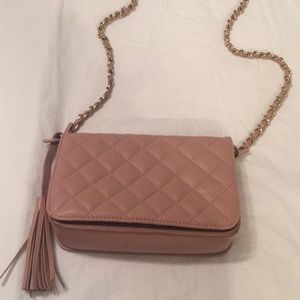 Pink forever 21 clutch 🌸